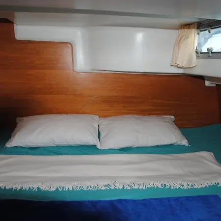 Botel Allo-nautic